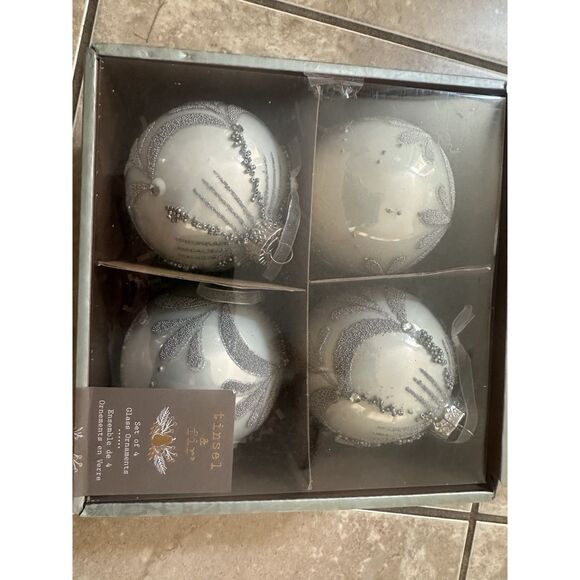 NIB Tinsel & Fir Set Of 4 Glass Ornament Christmas Decoration - Picture 1 of 4